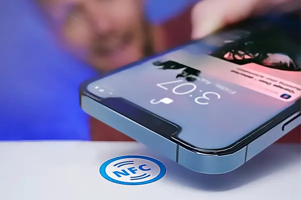 tap nfc stickers with nfc phone